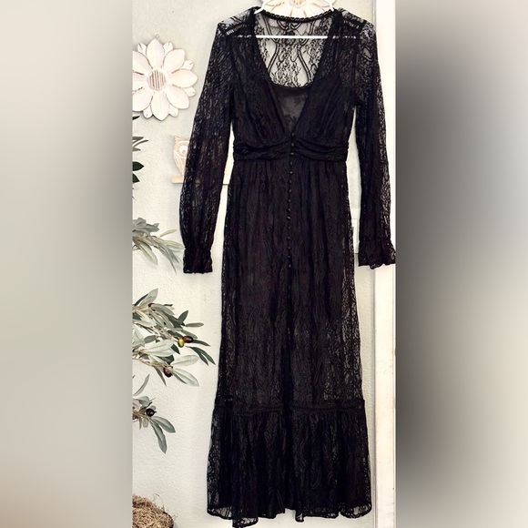 Shyanne Elegant Western Black Lace midi Dress | Size: S | Color: Black - Picture 11 of 12